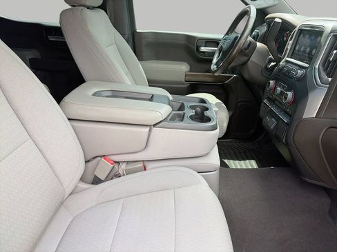 Used 2021 Chevrolet Silverado 1500 LT w/ Z71 Off-Road Package AWD/4WD image 8