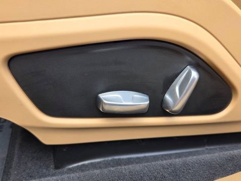 Used 2020 Porsche Panamera 4 AWD/4WD image 18