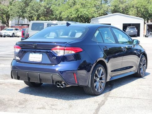 Used 2026 Toyota Corolla SE FWD image 4