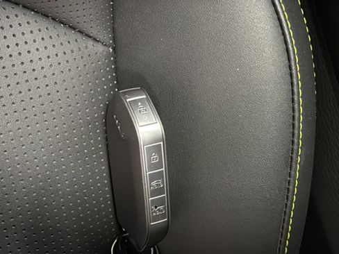 Used 2025 Kia K5 GT FWD image 21