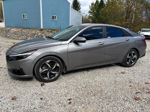 Used 2023 Hyundai Elantra Limited image 1