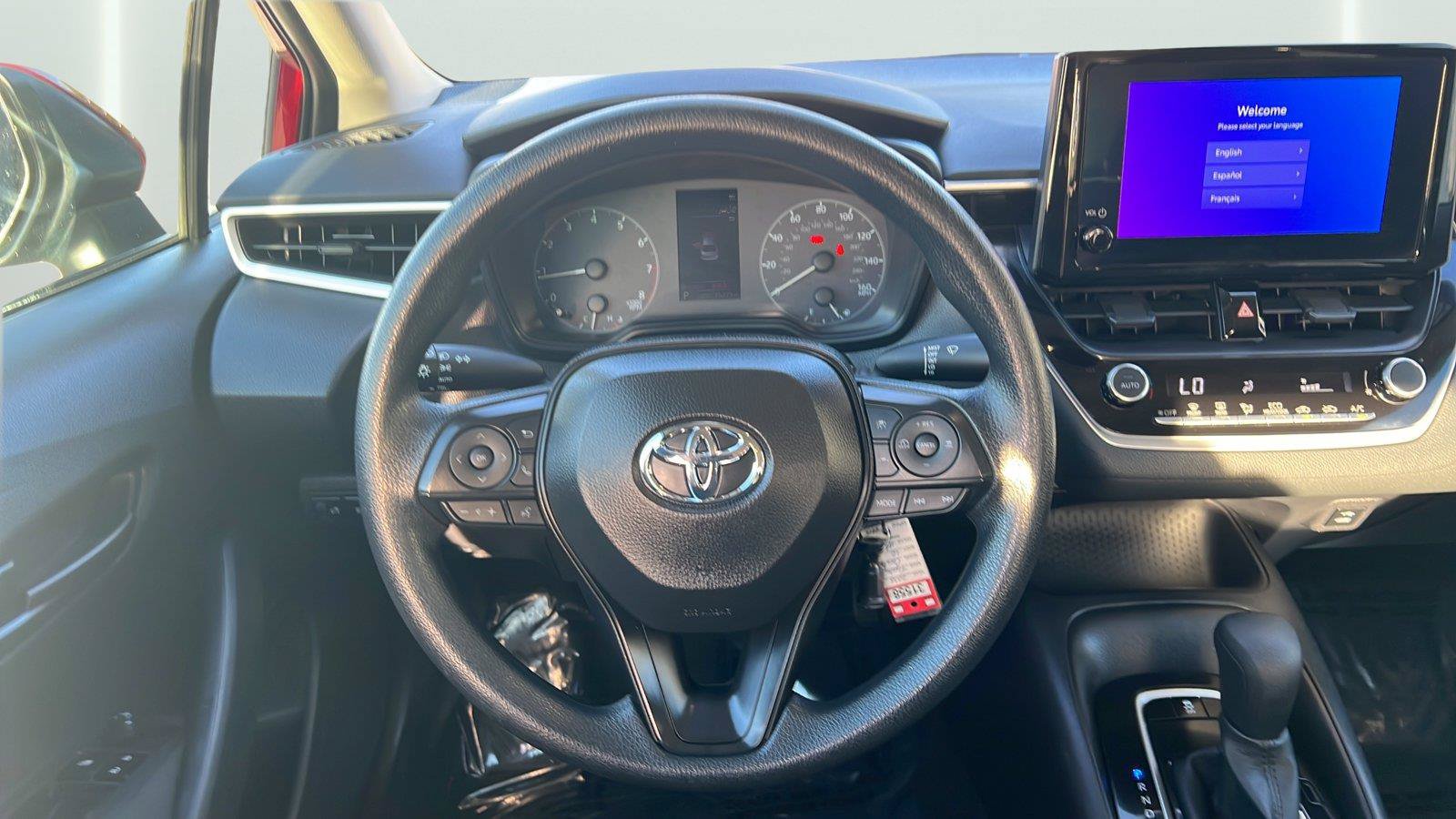 Used 2025 Toyota Corolla LE FWD image 12
