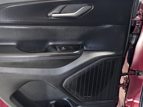 New 2025 Jeep Grand Cherokee Altitude AWD/4WD image 32