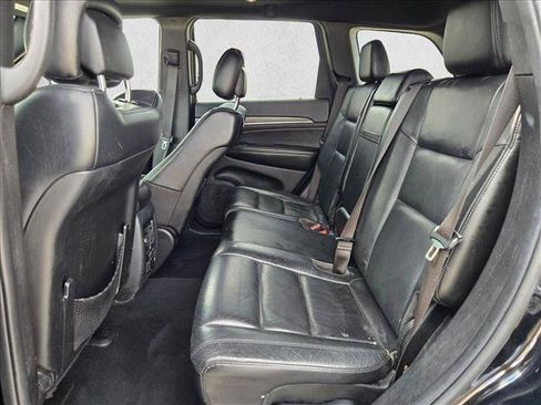 Used 2019 Jeep Grand Cherokee Limited AWD/4WD image 18