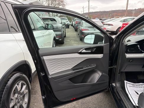 Used 2022 Volkswagen Taos S w/ IQ Drive S Package image 12