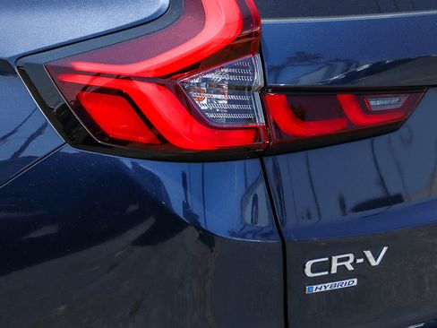 Used 2024 Honda CR-V Sport image 11