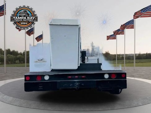 Used 2000 Ford F550 2WD Regular Cab Super Duty image 12