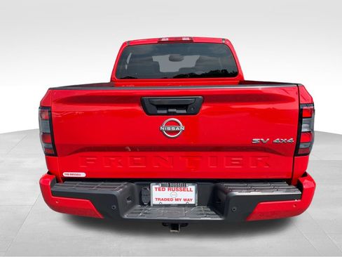 Used 2024 Nissan Frontier SV w/ Technology Package AWD/4WD image 4