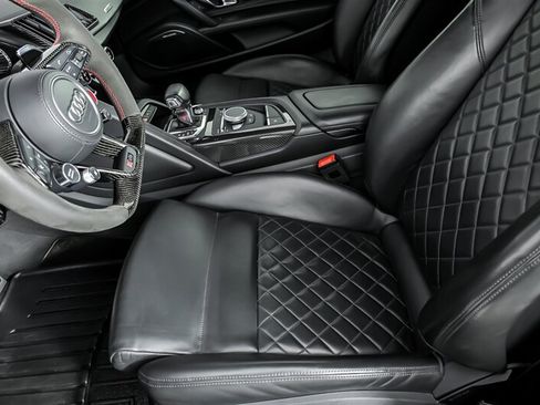 Used 2018 Audi R8 V10 plus AWD/4WD image 24