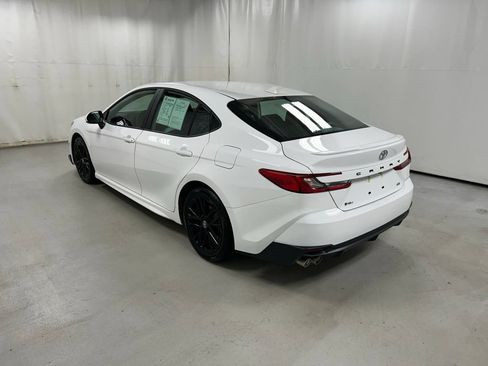 Used 2026 Toyota Camry SE w/ Convenience Package FWD image 7