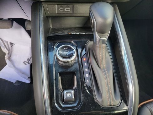 Used 2023 GMC Canyon AT4 w/ AT4 Premium Package image 20