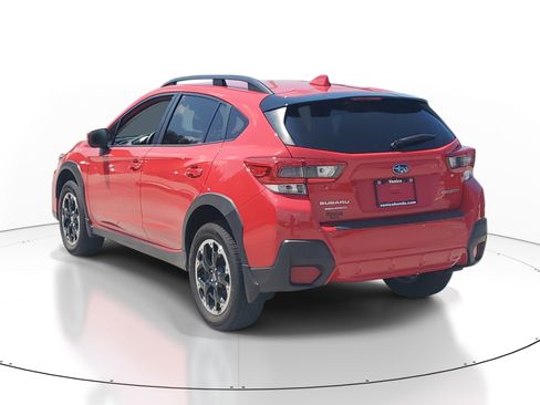 Used 2021 Subaru Crosstrek 2.0i Premium w/ Moonroof Package AWD/4WD image 4