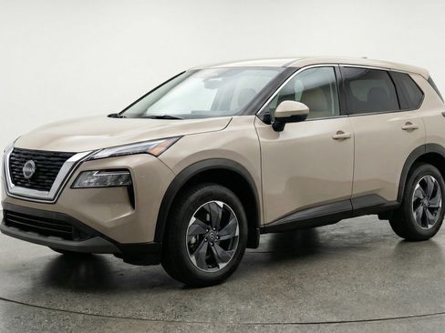 Used 2025 Nissan Rogue SV FWD image 3