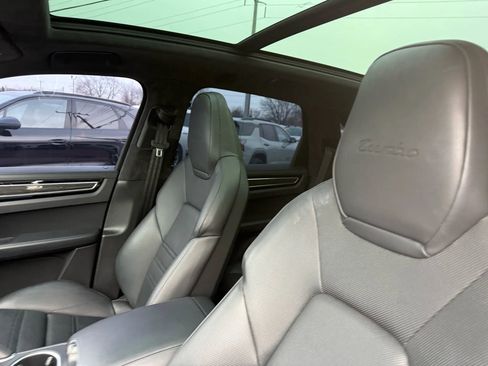 Used 2023 Porsche Cayenne Turbo w/ Premium Package Plus image 19