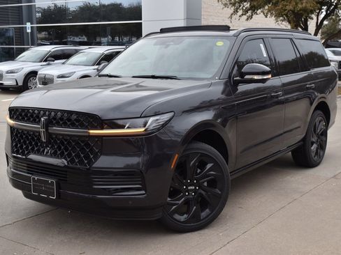 New 2026 Lincoln Navigator Black Label image 12