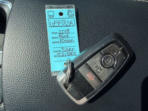 Used 2018 Ford Fusion SE w/ Equipment Group 201A FWD image 28
