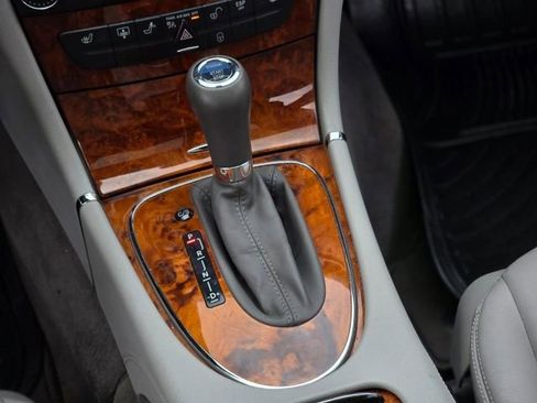 Used 2007 Mercedes-Benz E 350 4MATIC Sedan image 20