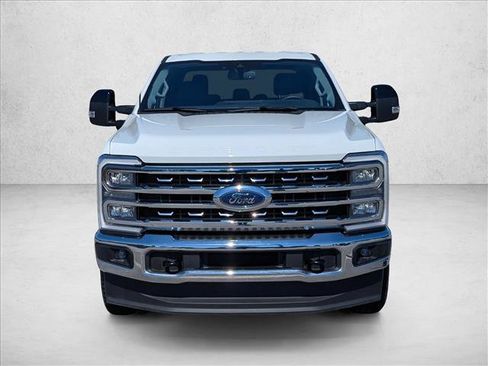 Used 2026 Ford F250 Lariat AWD/4WD image 2