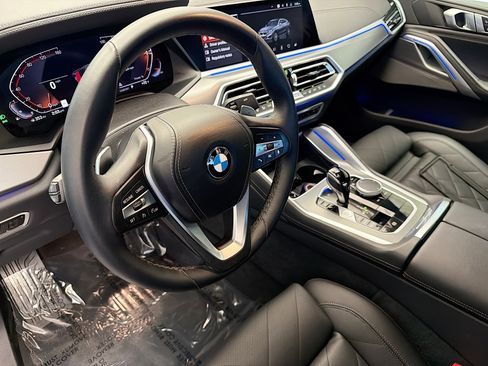 Used 2023 BMW X6 xDrive40i w/ Premium Package image 7