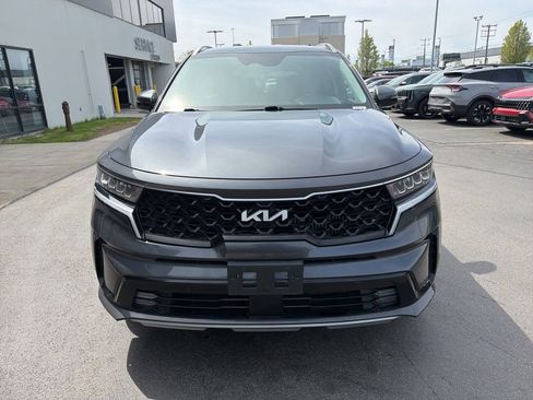 Used 2023 Kia Sorento EX AWD/4WD image 4