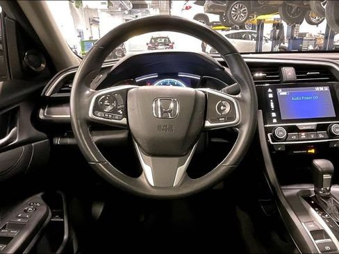 Used 2018 Honda Civic EX-T image 5