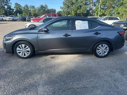Used 2025 Nissan Sentra S FWD image 4