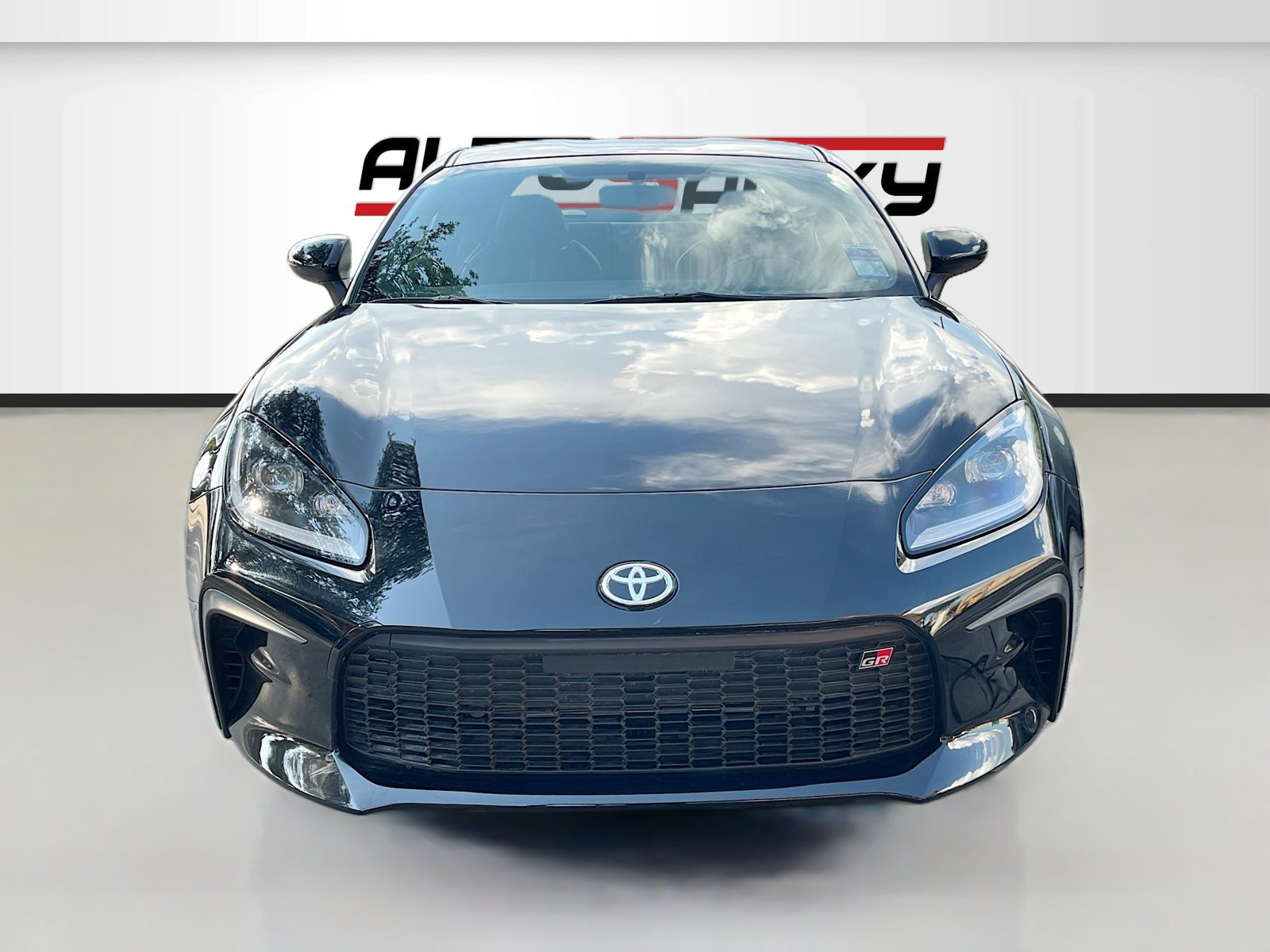 Used 2024 Toyota GR86 Premium RWD image 2