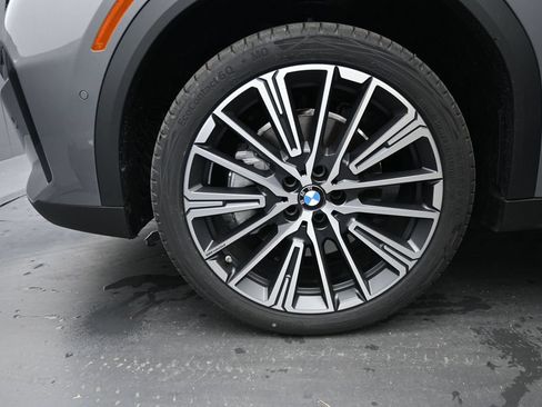 New 2026 BMW X2 xDrive28i w/ Convenience Package AWD/4WD image 4