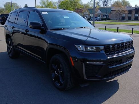 New 2026 Jeep Grand Cherokee L Limited AWD/4WD image 10
