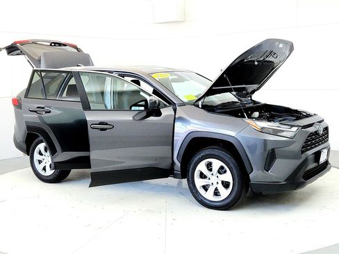 Used 2024 Toyota RAV4 LE image 12