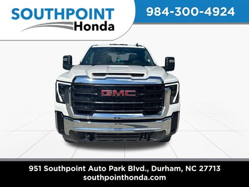Used 2025 GMC Sierra 3500 Pro w/ Convenience Package AWD/4WD image 2