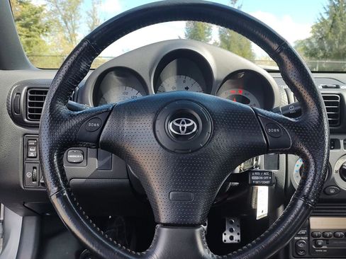Used 2002 Toyota MR2 RWD image 8