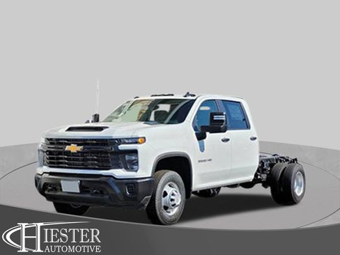 Used 2026 Chevrolet Silverado 3500 W/T w/ WT Convenience Package AWD/4WD image 1