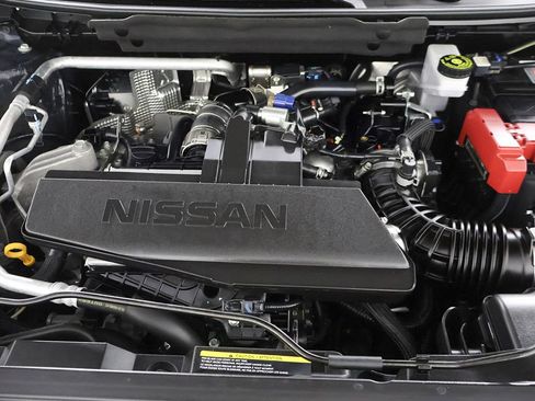 Used 2024 Nissan Rogue S AWD/4WD image 17