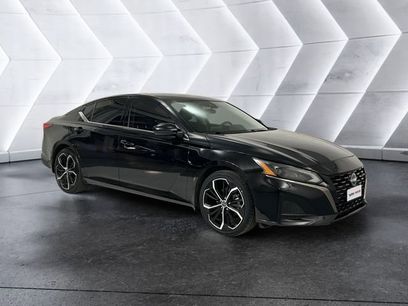 Used 2024 Nissan Altima 2.5 SR