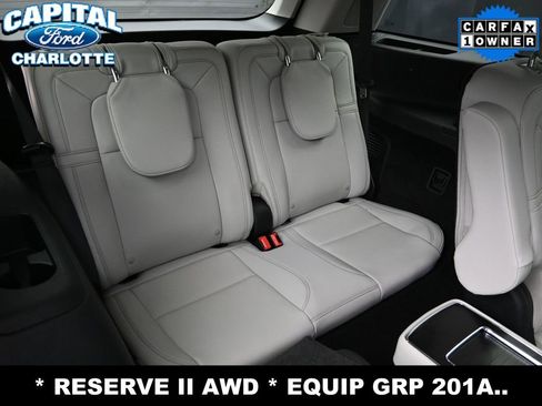 Used 2025 Lincoln Aviator Reserve w/ Equipment Group 201A image 14