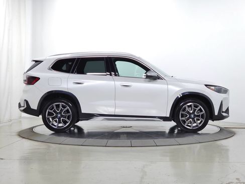 Used 2023 BMW X1 xDrive28i w/ Premium Package AWD/4WD image 10