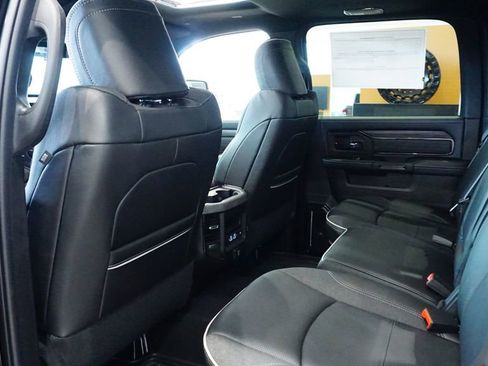 New 2026 RAM 3500 Limited AWD/4WD image 19