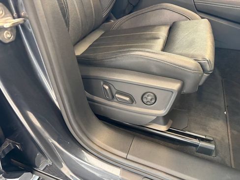 Used 2023 Audi Q5 2.0T Premium Plus AWD/4WD image 22