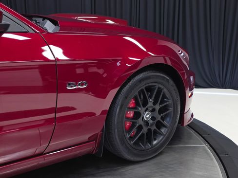 Used 2014 Ford Mustang GT Premium w/ Comfort Package RWD image 44