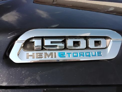 Used 2023 RAM 1500 Laramie AWD/4WD image 41