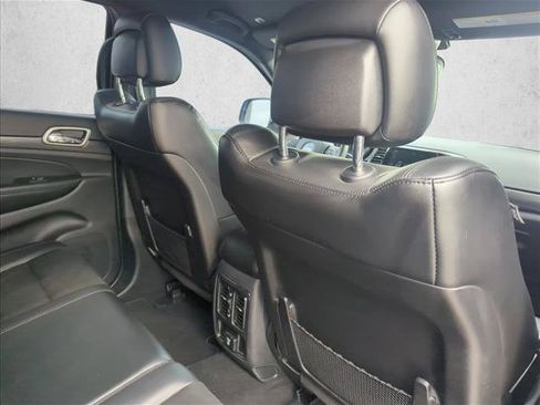 Used 2019 Jeep Grand Cherokee Altitude RWD image 19