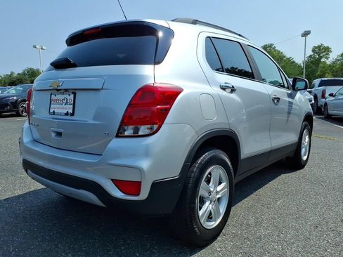 Used 2018 Chevrolet Trax LT w/ LT Convenience Package AWD/4WD image 19