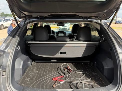 Used 2025 Subaru Crosstrek 2.5i Limited AWD/4WD image 17