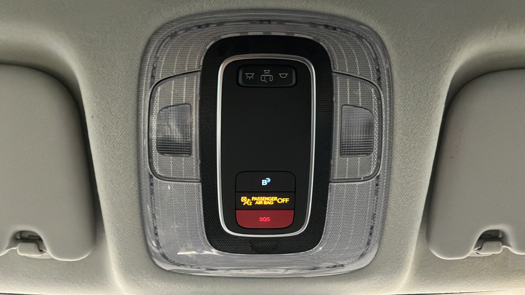 Used 2025 Hyundai Kona SEL AWD/4WD image 32