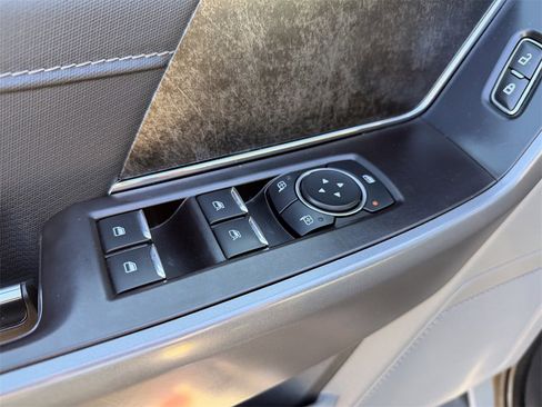 Used 2022 Ford F150 XLT w/ Equipment Group 302A High image 17