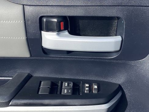 Used 2014 Toyota Tundra Limited image 23
