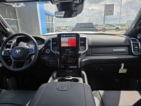 New 2025 RAM 2500 Laramie image 30