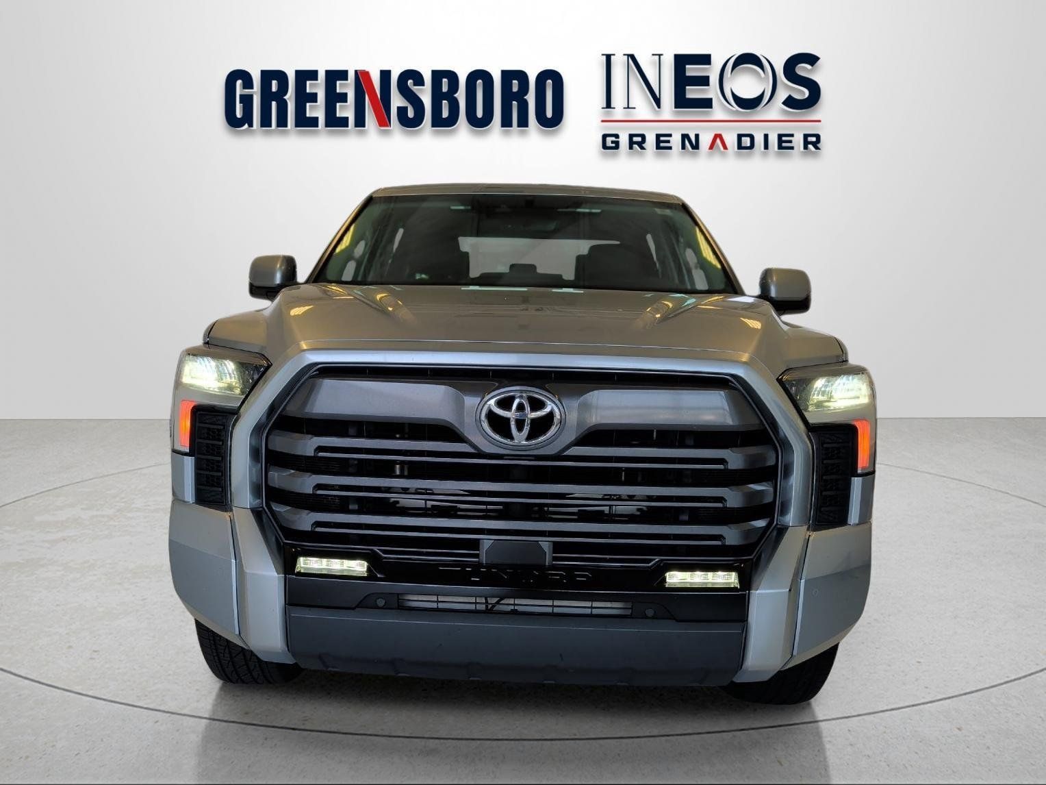 Used 2023 Toyota Tundra Limited w/ Power Package RWD image 8