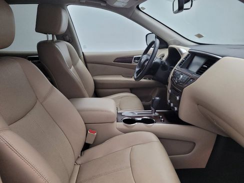 Used 2017 Nissan Pathfinder Platinum w/ Family Entertainment Package FWD image 21